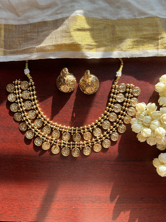Double layer coin necklace