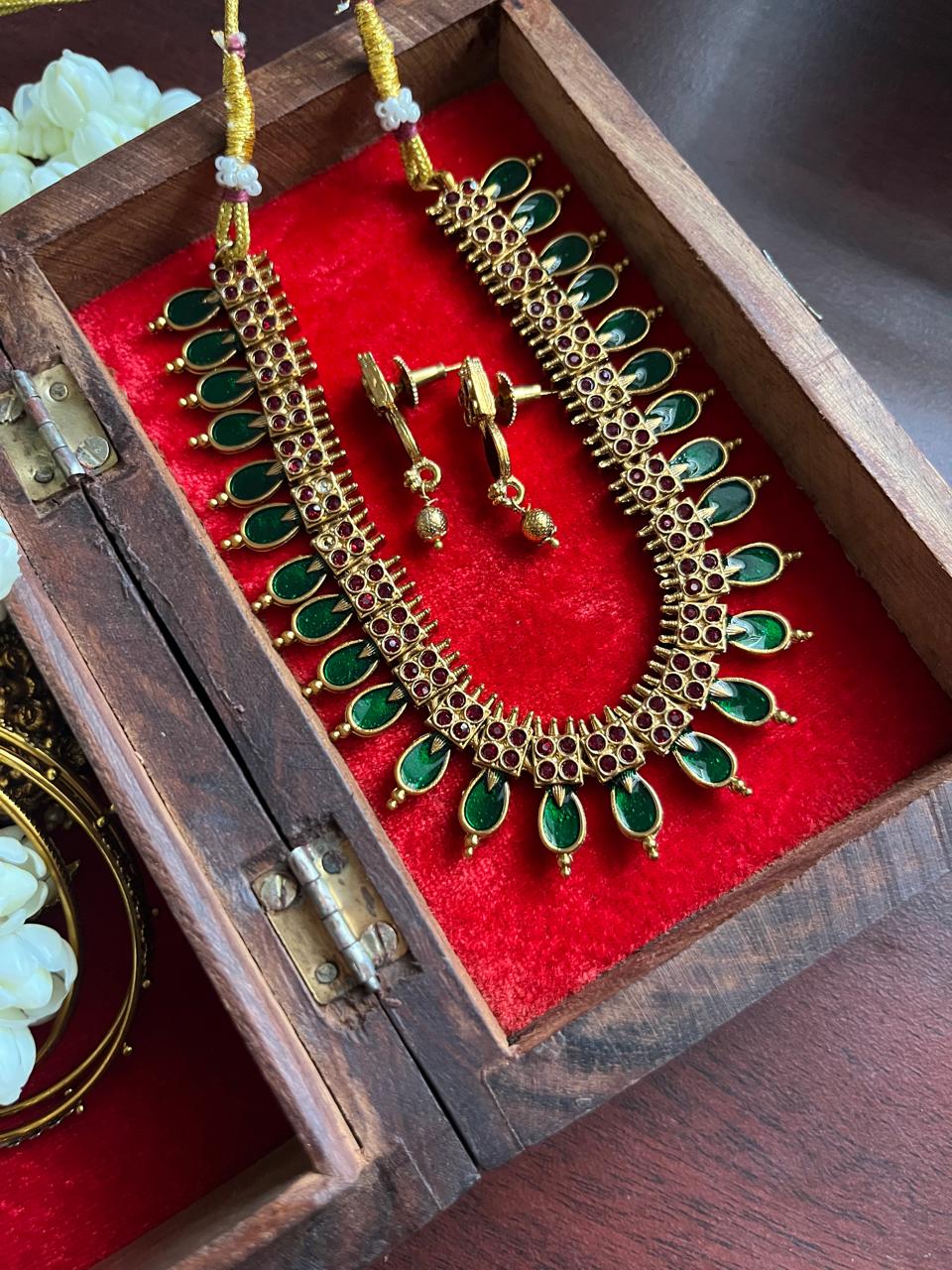 Palakka Necklace