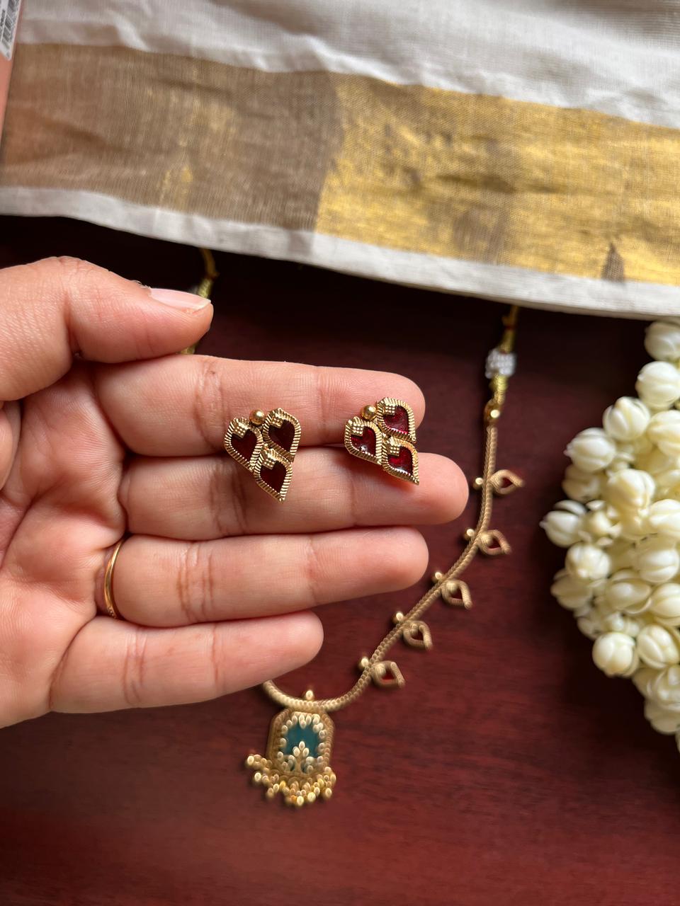 Pendant Necklace